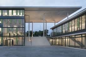 Würzburg-Schweinfurt University of Technology campus view showing modern buildings, students, and green spaces in Würzburg and Schweinfurt, Germany